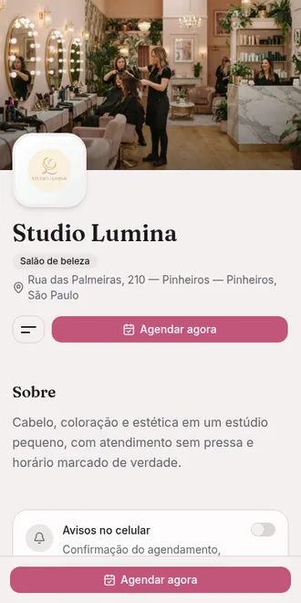 Página do Studio Lumina em tons claros, com rosa como cor de destaque